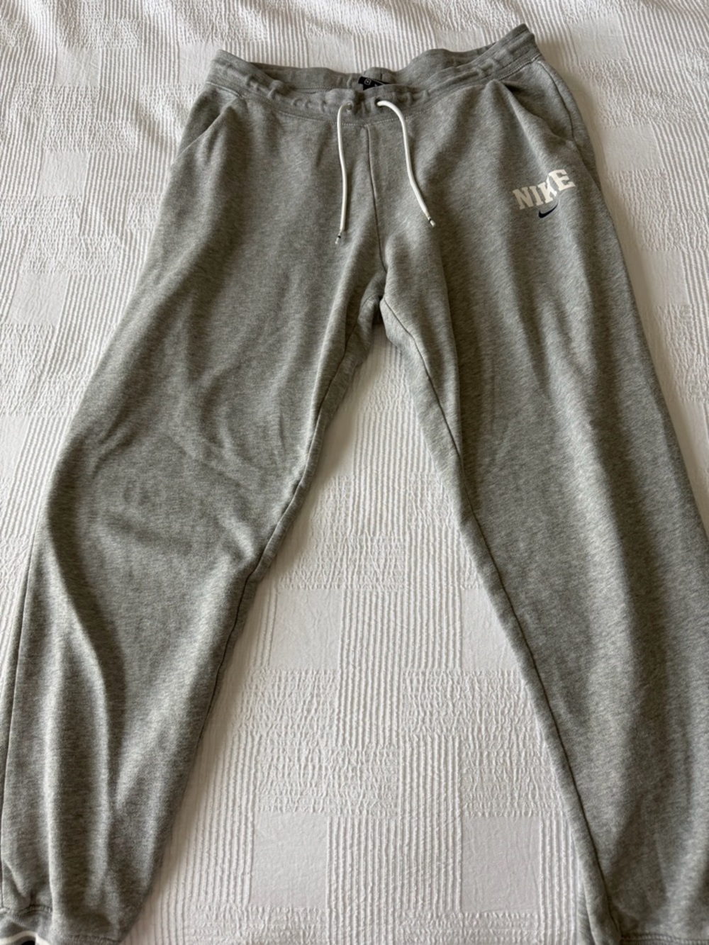 Nike women Gray Fleece Jogger Pants